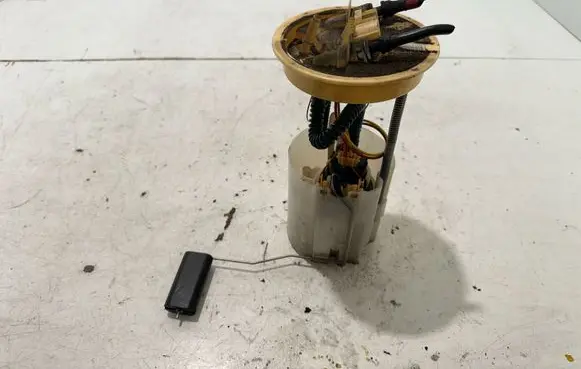Ford Kuga II In-tank fuel pump FV419H307AB