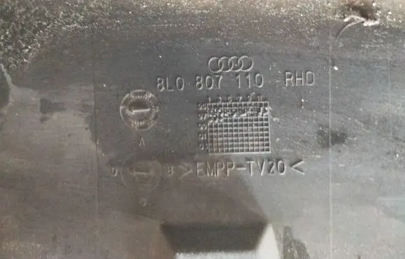 Audi A3 S3 8L Front bumper lip 8L0807110