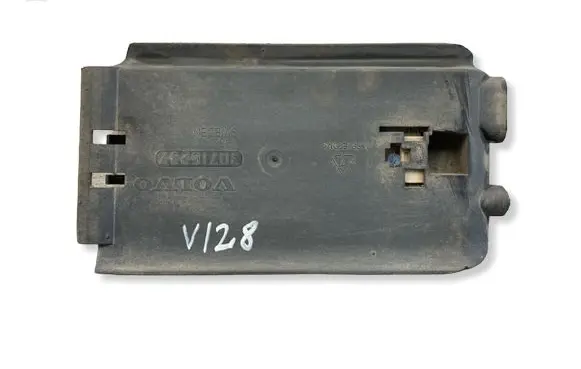 Volvo XC90 Center/middle under tray cover 30716237