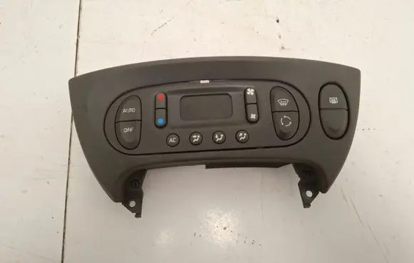 Renault Scenic I Climate control unit 7700435401