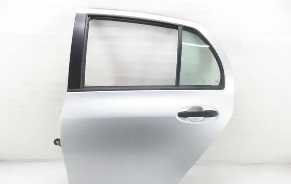 Toyota Yaris Rear door