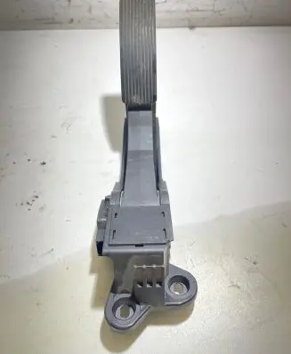 Mercedes-Benz GL X164 Accelerator throttle pedal A1643000004