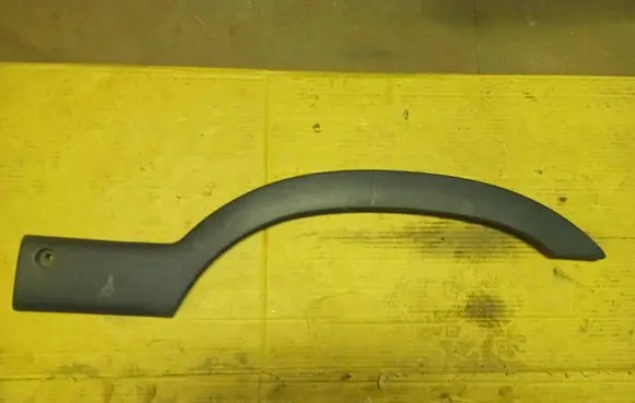 Renault Master II Rear arch trim 7701692572