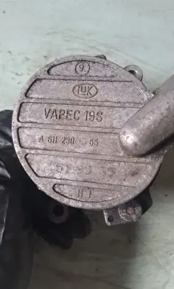 Mercedes-Benz C W202 Vacuum pump A61123065