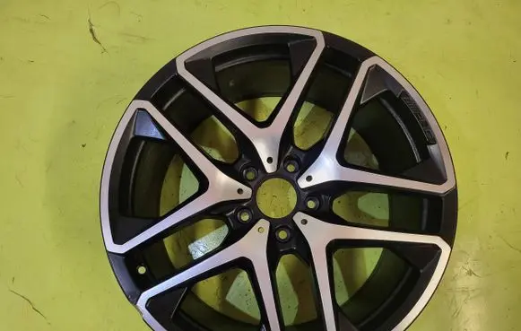 Mercedes-Benz G W463 2nd Gen R21 alloy rim A4634011900