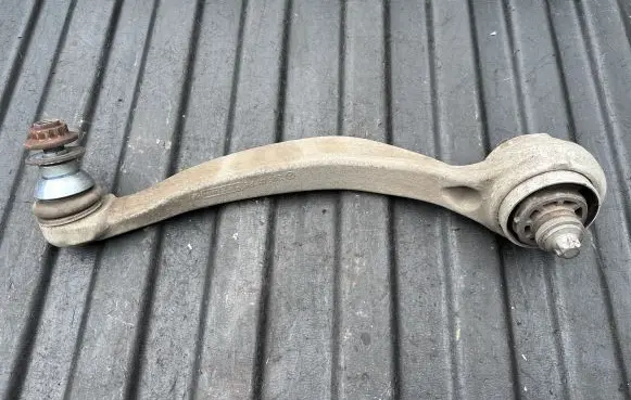 Mercedes-Benz C W205 Front lower control arm/wishbone A2053330014 20501RE
