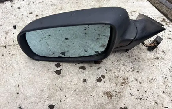 Audi A4 S4 B5 8D Front door electric wing mirror E6012317