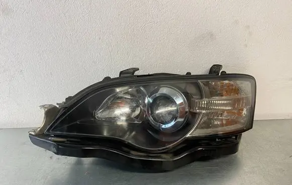 Subaru Legacy Headlight/headlamp 