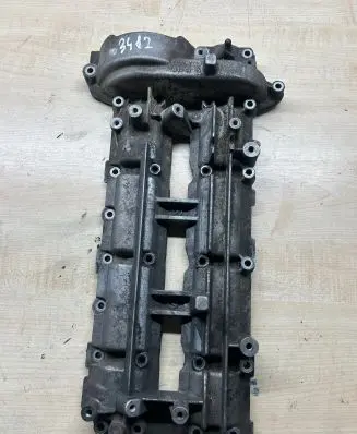 Mercedes-Benz E W211 Rocker cam cover A6420101230