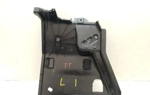 BMW 3 E90 E91 Trunk/boot side trim panel 7068880