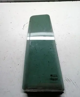 Opel Zafira B Rear vent window glass 43R001604