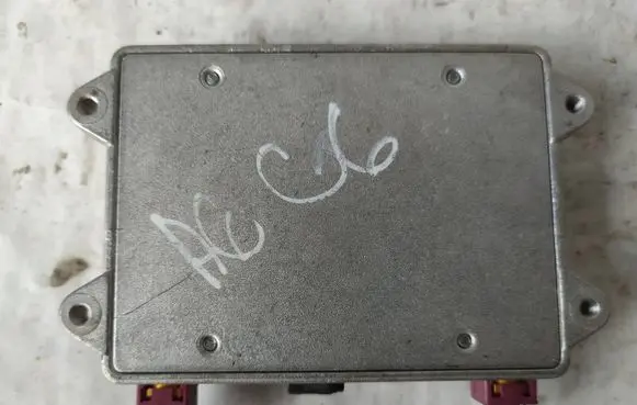 Audi A6 S6 C6 4F Antenna control unit 8E0035456C 09104112