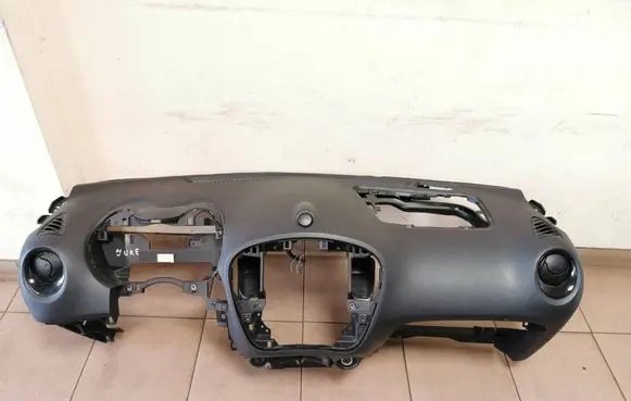 Nissan Juke I F15 Dashboard 682001KP0A 6810100B19