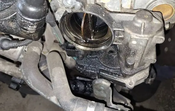Alfa Romeo 159 Throttle valve