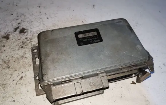 Peugeot 605 Engine control unit/module 0265100066 56101951