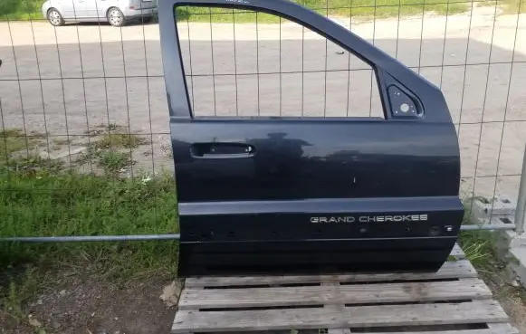 Jeep Grand Cherokee (WJ) Front door