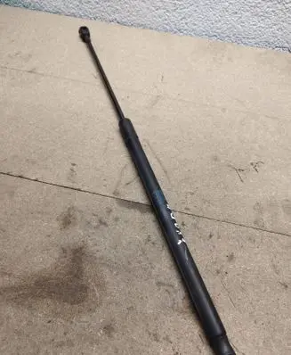 Skoda Octavia Mk2 (1Z) Tailgate strut 00N07