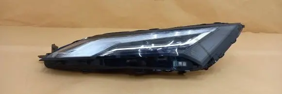 Nissan X-Trail T33 Headlight/headlamp 21023791