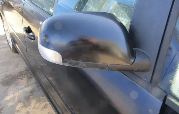 Volkswagen Cross Touran I Manual wing mirror 