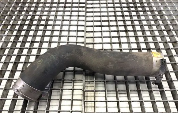 Intercooler hose/pipe