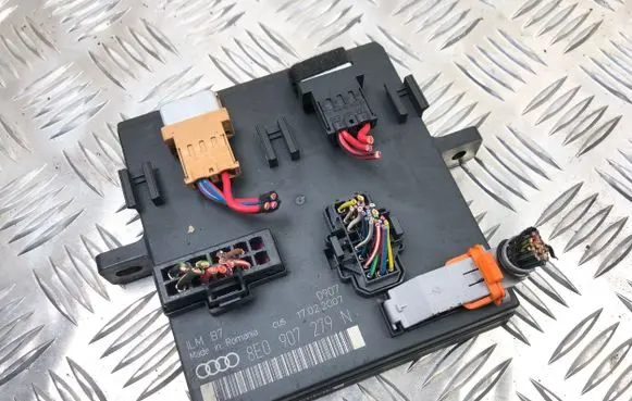 Audi A4 S4 B7 8E 8H Other control units/modules 8E0907279N
