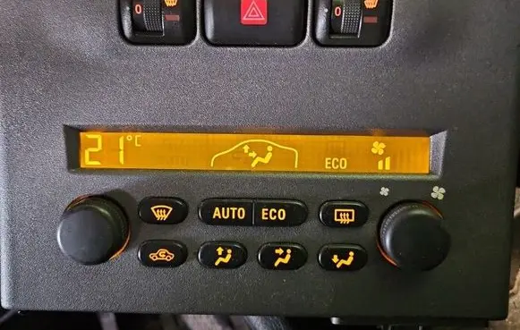 Opel Zafira A Climate control/heater control trim 013140985 IMPRK1592429