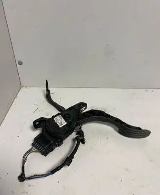 Volvo V70 Accelerator throttle pedal 6G929F836BD 6PV00922001 C95YE01