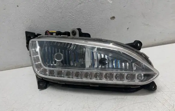 Hyundai Santa Fe Front fog light 922022W1
