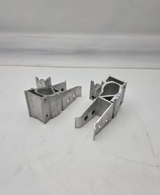 Radiator mount bracket