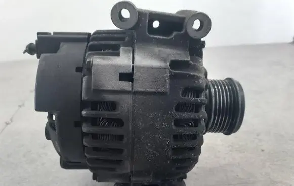 Audi A4 S4 B7 8E 8H Generator/alternator 06D903016