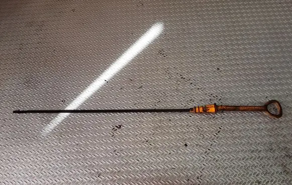 Audi 80 90 S2 B4 Oil level dip stick 028115611D