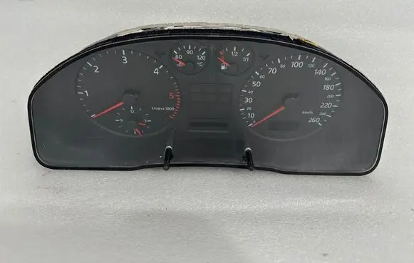Audi A4 S4 B5 8D Speedometer (instrument cluster) 8D0919861A 008AUZ8Z0 W4120234