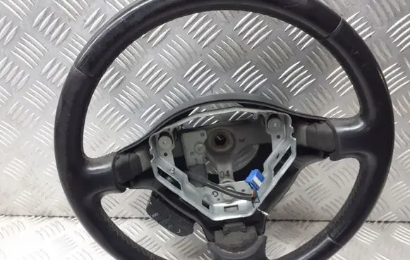 Toyota Yaris Steering wheel