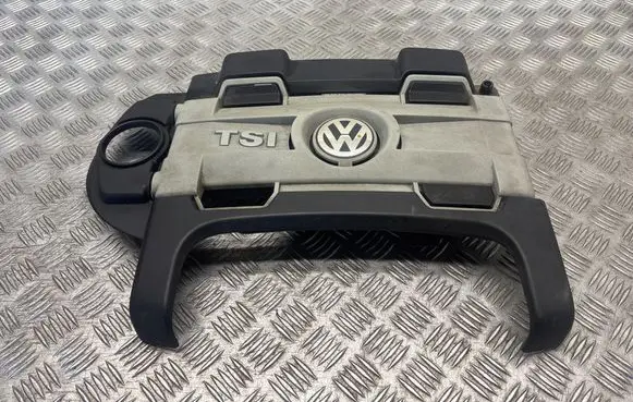 Volkswagen Golf V Engine cover (trim) 03C103925J
