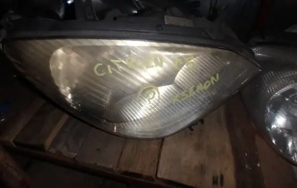 Citroen C5 Headlights/headlamps set 