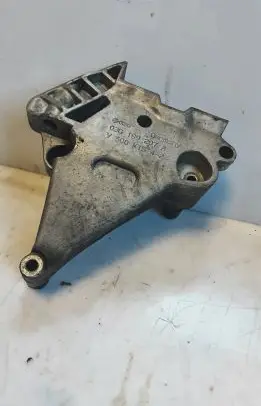 Audi A3 S3 A3 Sportback 8P Engine mounting bracket 03G199207A