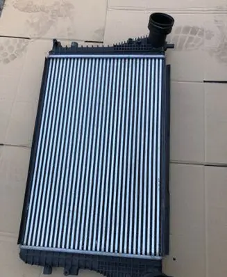 Skoda Octavia Mk2 (1Z) Intercooler radiator 1K0145803L
