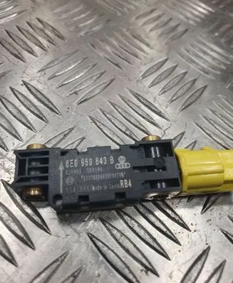 Audi A4 S4 B7 8E 8H Airbag deployment crash/impact sensor 8E0959643B