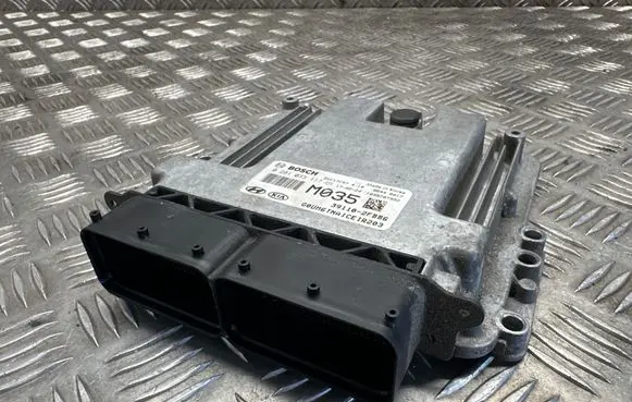 KIA Sorento Engine control unit/module EDC17C57 391102FBB6 0281033117