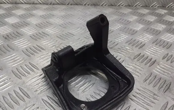 Ford Focus Engine mounting bracket 546346