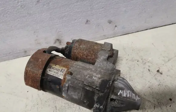 Nissan Maxima Starter motor MD342382