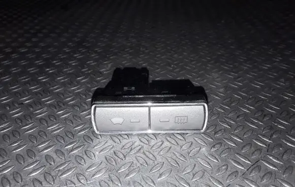 Ford Galaxy Windscreen/window heater switch 6M2T18K574AC