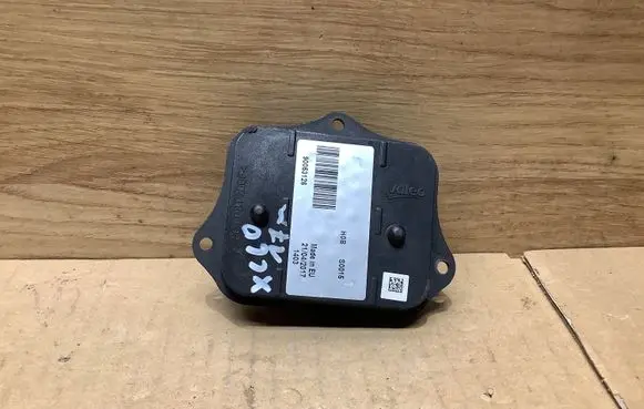 Volvo XC60 Headlight ballast module Xenon 90053126