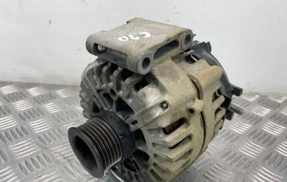 Mercedes-Benz GLK (X204) Generator/alternator A0141543302 2605702B FG18S032