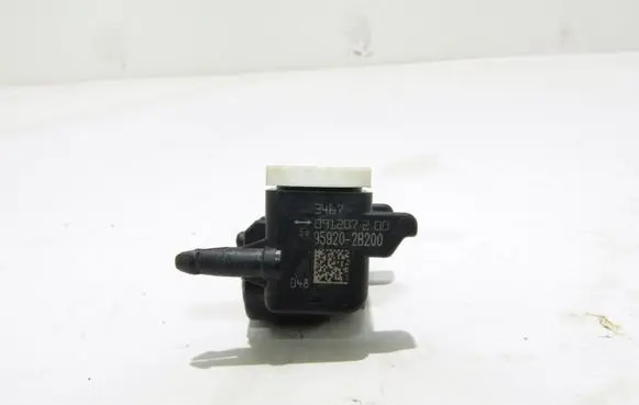 Hyundai Santa Fe Airbag deployment crash/impact sensor 959202B200