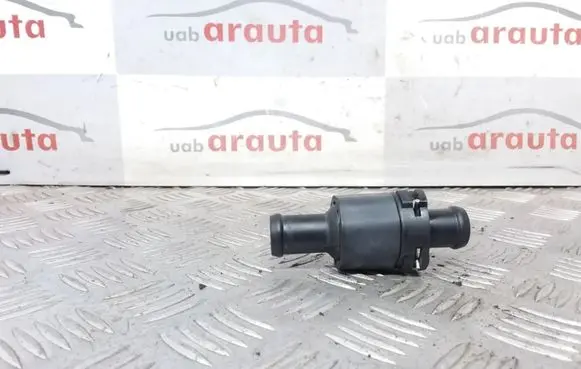 Audi Q3 8U Thermostat/thermostat housing 1K0121113A