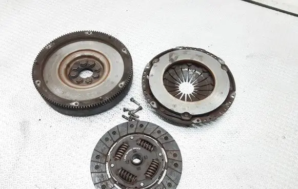 Volkswagen Transporter - Caravelle T4 Clutch set kit 074105273D 0690478