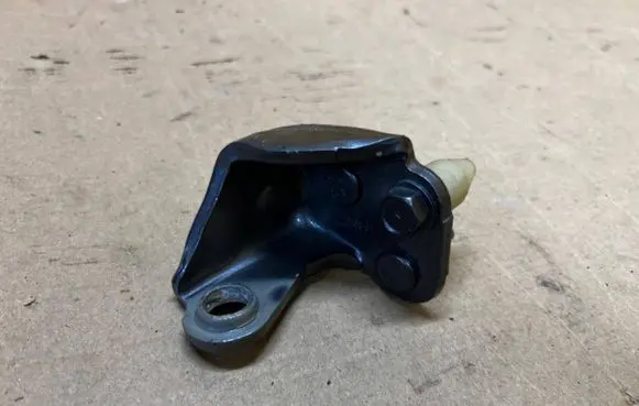 Ford Explorer VI Rear door upper hinge 