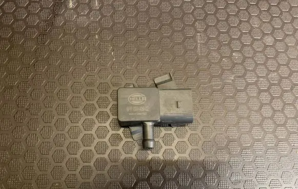 BMW 5 F10 F11 Air pressure sensor 6PP00940902