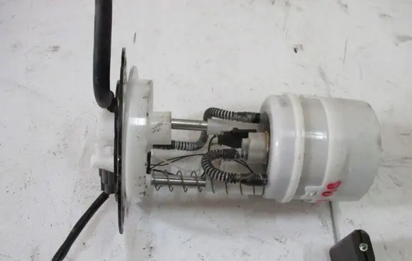 Nissan Micra K14 In-tank fuel pump 100114972AB